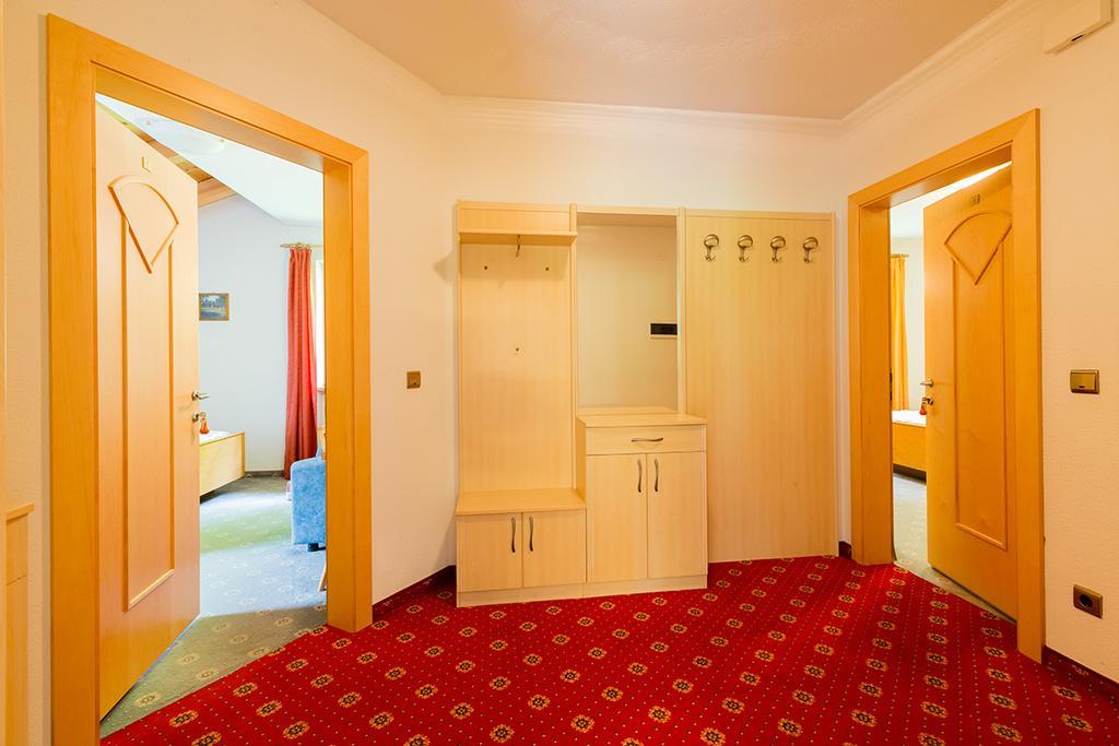 Bed and Breakfast Garni Bergland à Racines Extérieur photo
