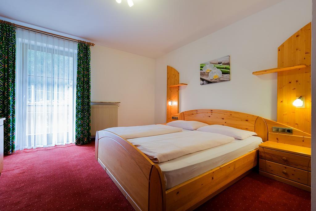 Bed and Breakfast Garni Bergland à Racines Extérieur photo